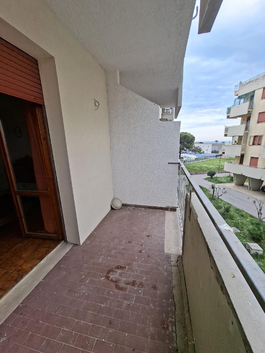 QUADRILOCALE IN BUONE CONDIZIONI 13