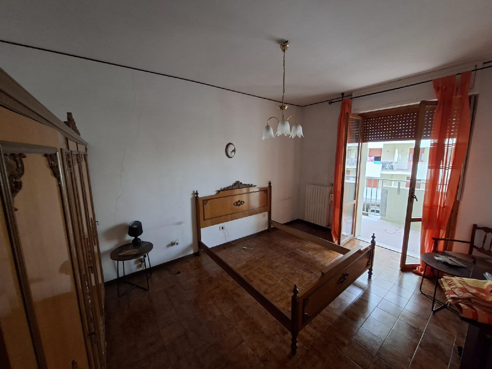 QUADRILOCALE IN BUONE CONDIZIONI 14
