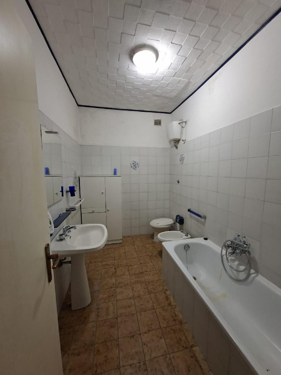 QUADRILOCALE IN BUONE CONDIZIONI 7