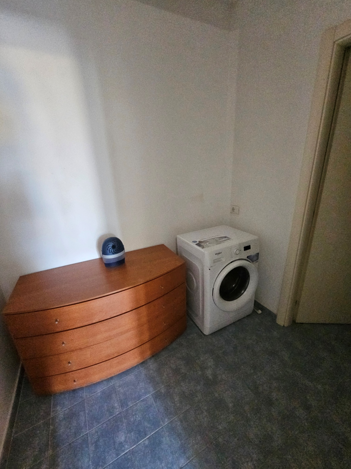 MONOLOCALE NEL BORGO MARINARO 6