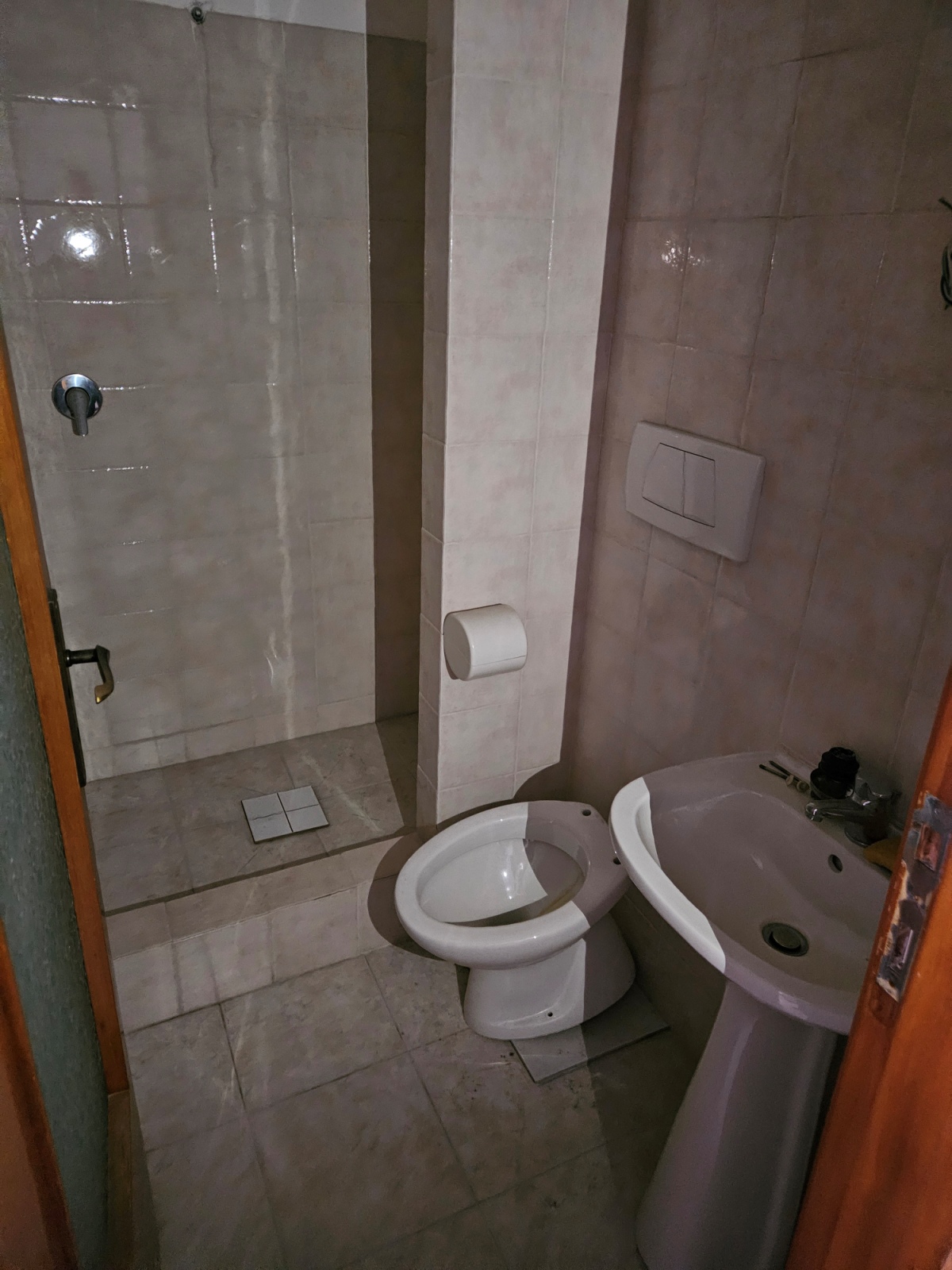 APPARTAMENTO IN OTTIME CONDIZIONI CON CANTINA 10