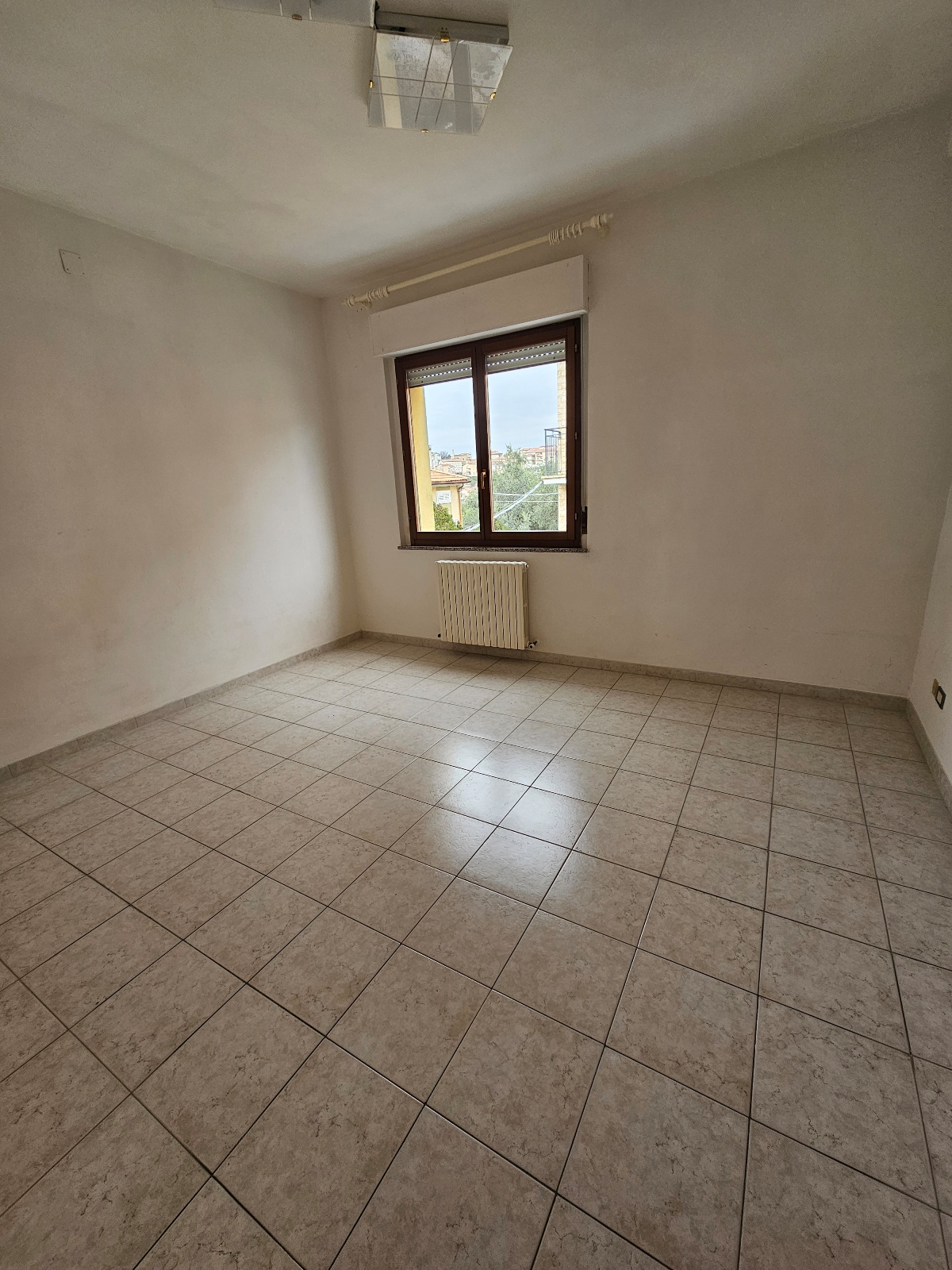 APPARTAMENTO IN OTTIME CONDIZIONI CON CANTINA 5