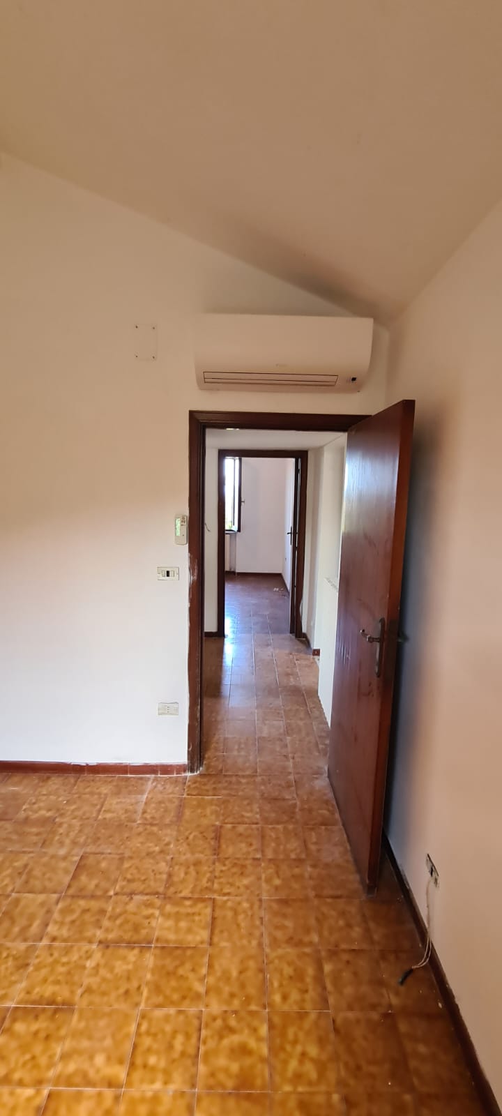 VILLETTA UNIFAMILIARE EVENTUALMENTE DIVISIBILE 22